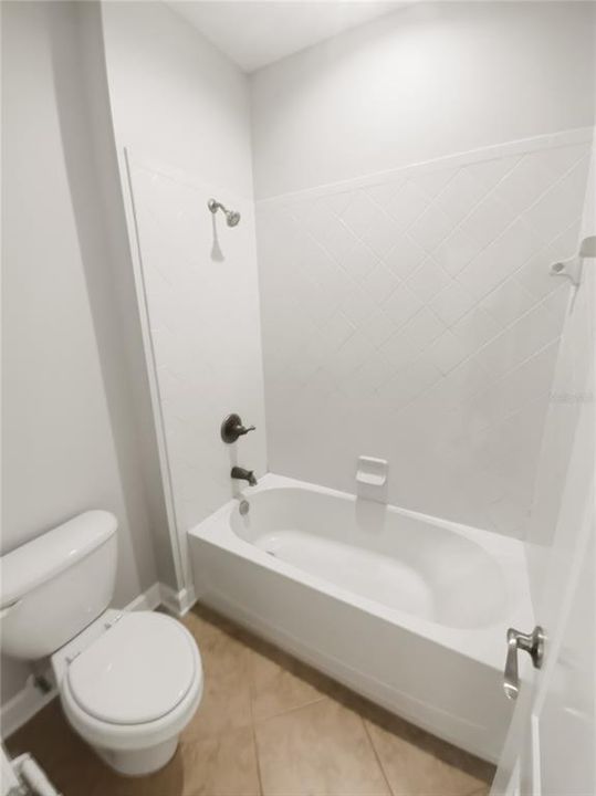 На продажу: $538,000 (5 спален, 3 ванн, 3886 Квадратных фут)