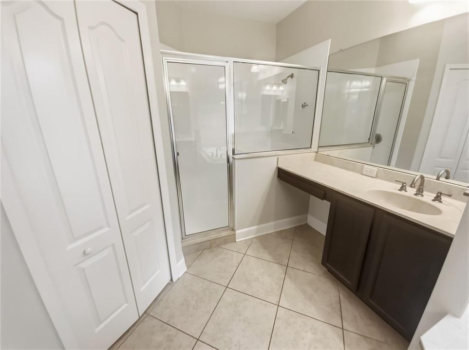 На продажу: $538,000 (5 спален, 3 ванн, 3886 Квадратных фут)