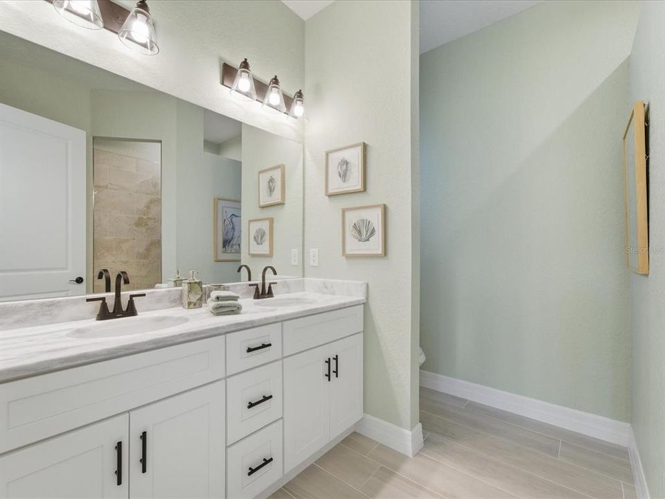 For Sale: $599,900 (3 beds, 2 baths, 1700 Square Feet)