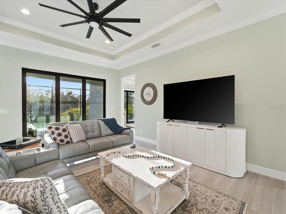 For Sale: $599,900 (3 beds, 2 baths, 1700 Square Feet)