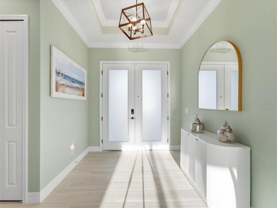 For Sale: $599,900 (3 beds, 2 baths, 1700 Square Feet)