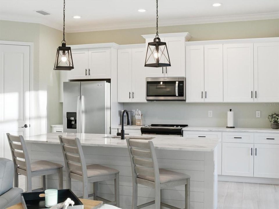 For Sale: $599,900 (3 beds, 2 baths, 1700 Square Feet)