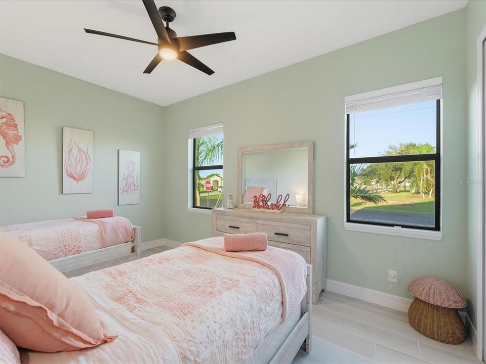 For Sale: $599,900 (3 beds, 2 baths, 1700 Square Feet)