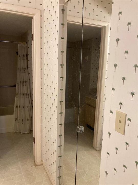 En Venta: $164,900 (2 camas, 2 baños, 1700 Pies cuadrados)