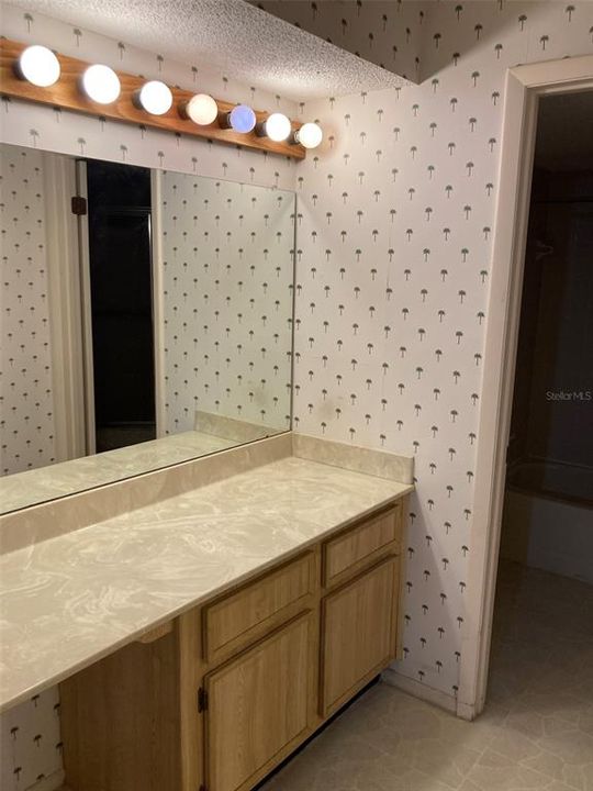 En Venta: $164,900 (2 camas, 2 baños, 1700 Pies cuadrados)