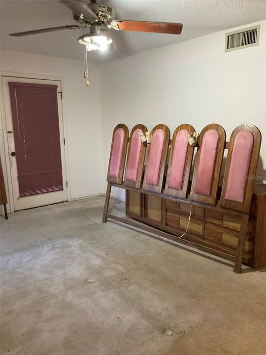 En Venta: $164,900 (2 camas, 2 baños, 1700 Pies cuadrados)