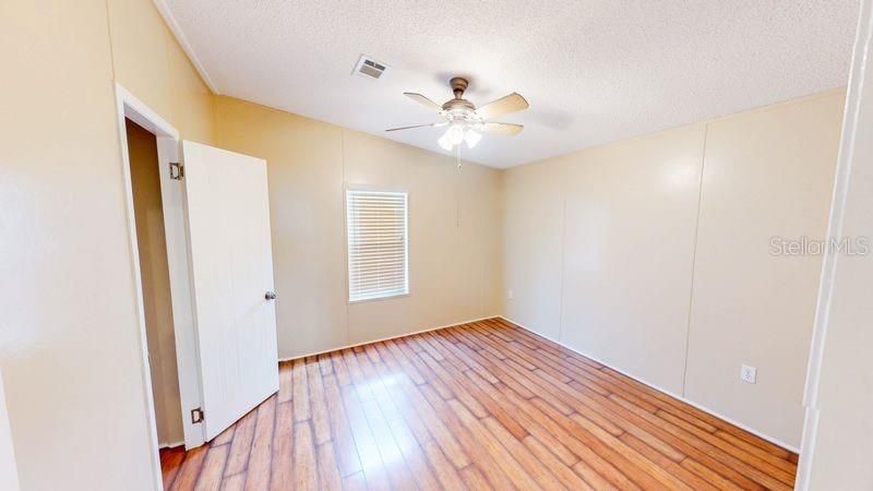 En Venta: $314,900 (3 camas, 2 baños, 1056 Pies cuadrados)