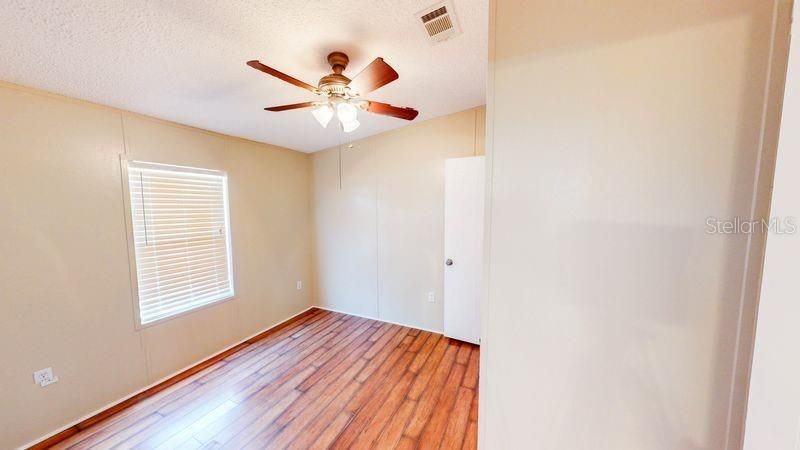 En Venta: $314,900 (3 camas, 2 baños, 1056 Pies cuadrados)