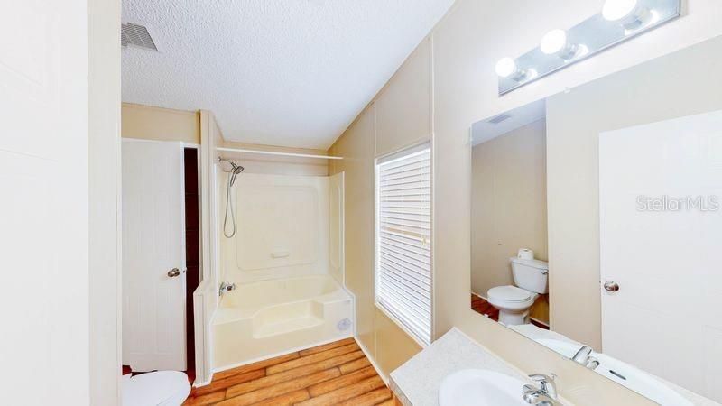 En Venta: $314,900 (3 camas, 2 baños, 1056 Pies cuadrados)