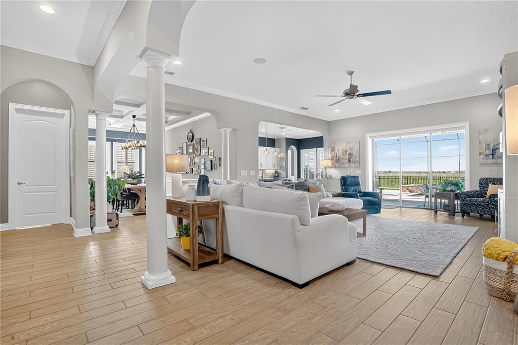 En Venta: $1,399,000 (4 camas, 4 baños, 4123 Pies cuadrados)