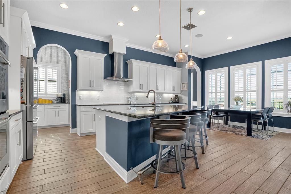 En Venta: $1,399,000 (4 camas, 4 baños, 4123 Pies cuadrados)