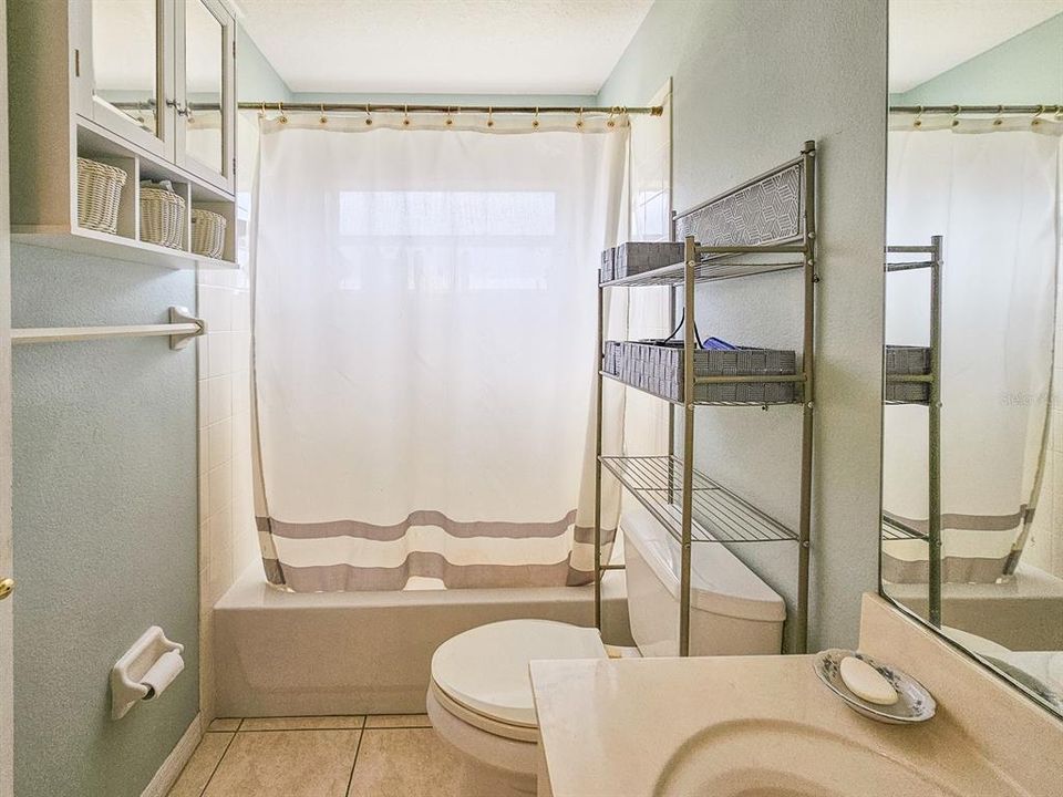 En Venta: $339,900 (3 camas, 2 baños, 1669 Pies cuadrados)