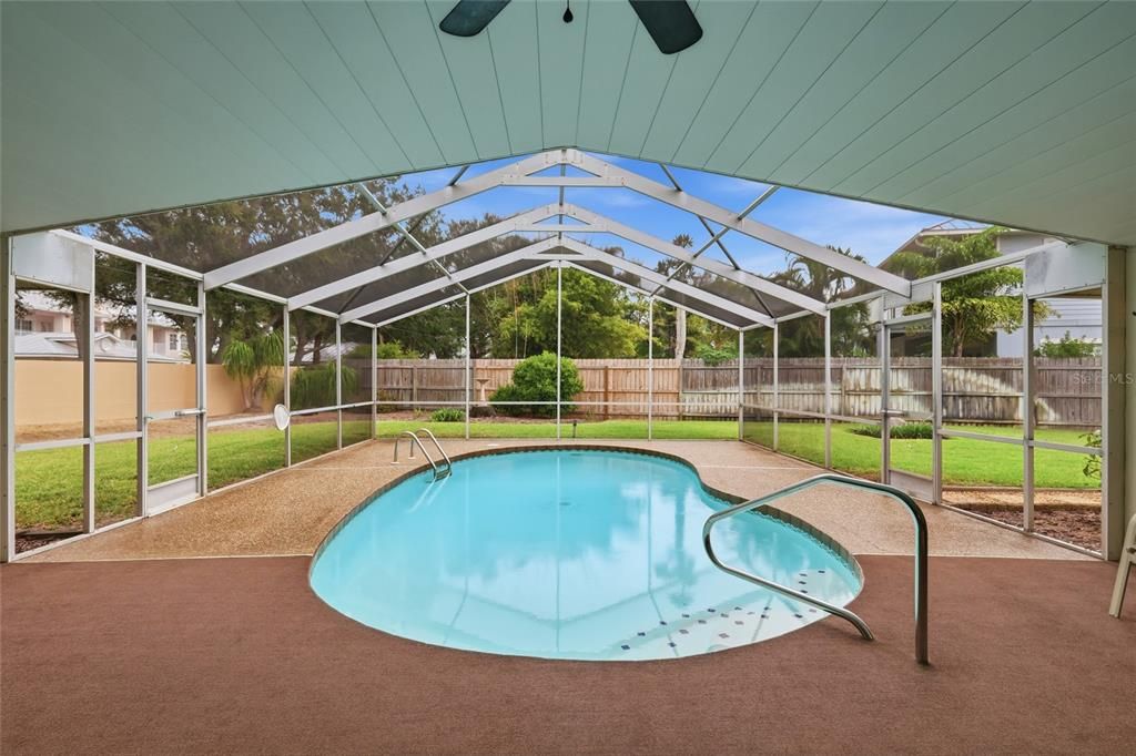 For Sale: $659,000 (3 beds, 3 baths, 2384 Square Feet)