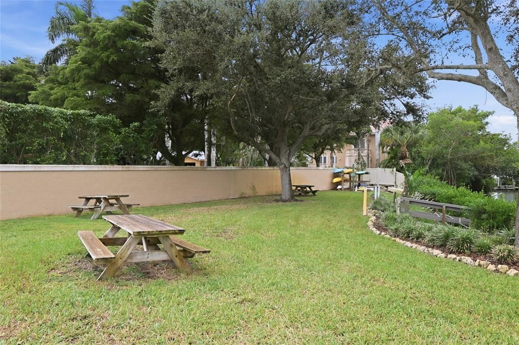 For Sale: $659,000 (3 beds, 3 baths, 2384 Square Feet)