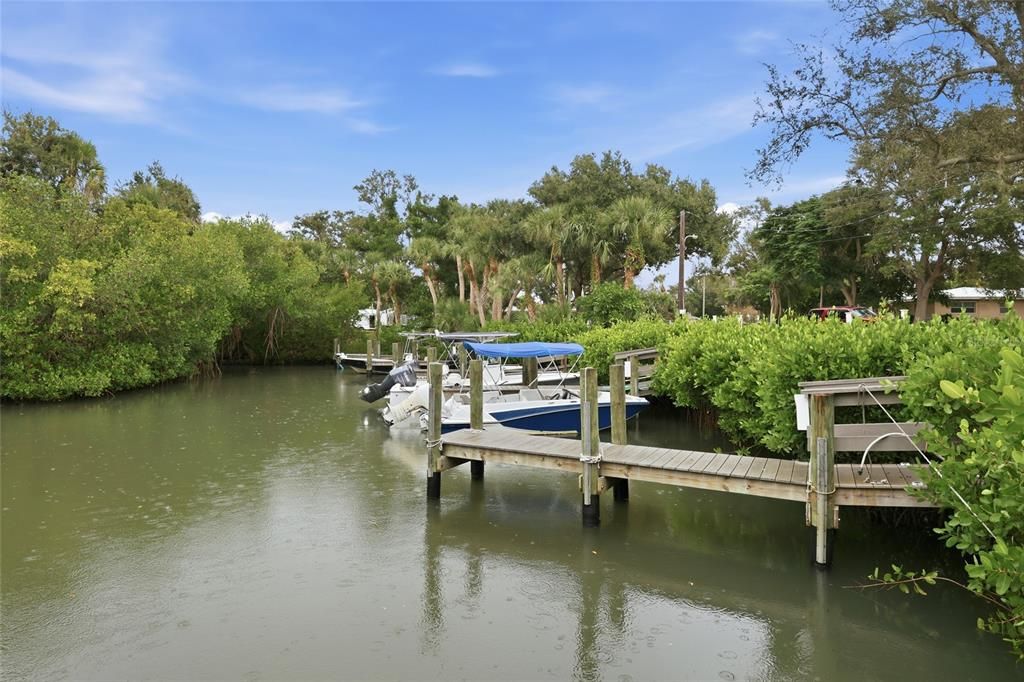 For Sale: $659,000 (3 beds, 3 baths, 2384 Square Feet)