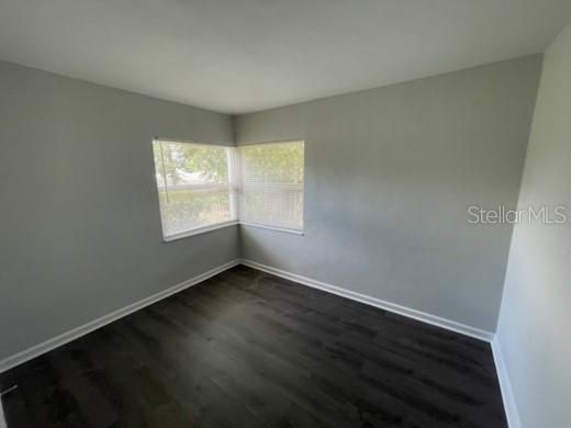 出租: $1,795 (2 贝兹, 1 浴室, 696 平方英尺)