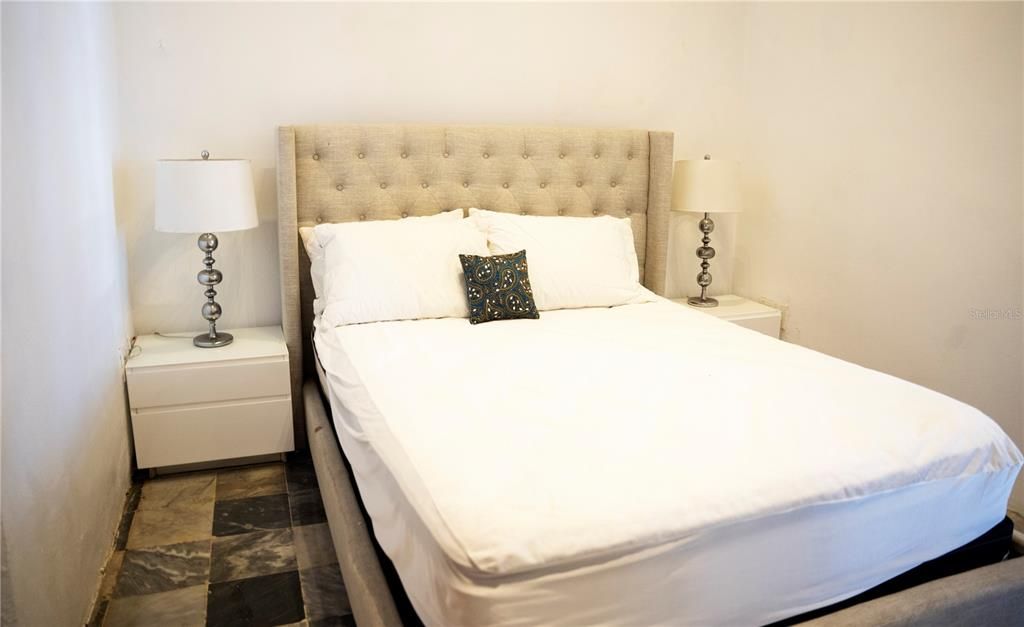 En Venta: $595,000 (1 camas, 1 baños, 929 Pies cuadrados)