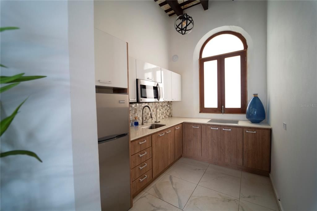 En Venta: $595,000 (1 camas, 1 baños, 929 Pies cuadrados)