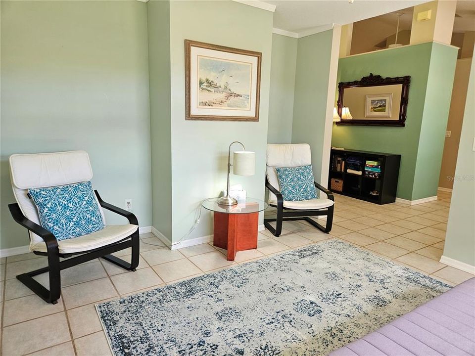 For Rent: $3,900 (3 beds, 2 baths, 1637 Square Feet)