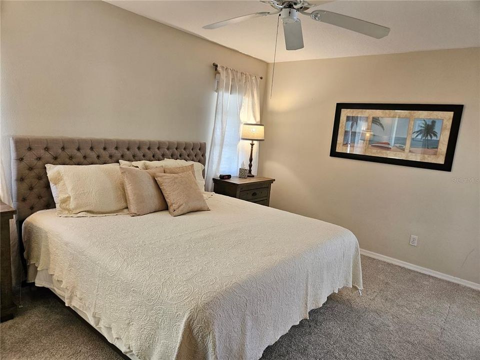 For Rent: $3,900 (3 beds, 2 baths, 1637 Square Feet)