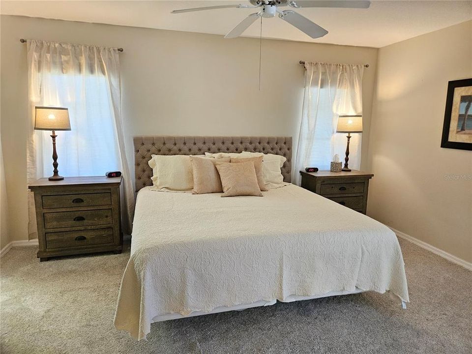 For Rent: $3,900 (3 beds, 2 baths, 1637 Square Feet)