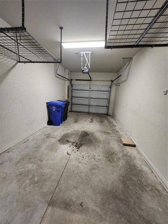 Active With Contract: $1,900 (3 beds, 2 baths, 1622 Square Feet)