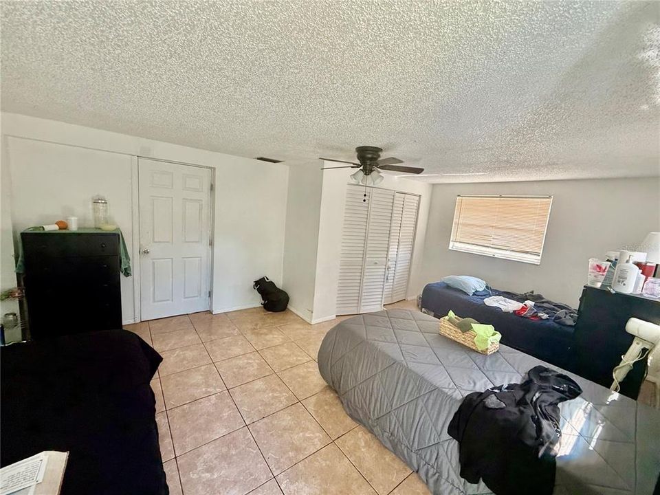 Под контрактом: $399,000 (3 спален, 2 ванн, 1670 Квадратных фут)