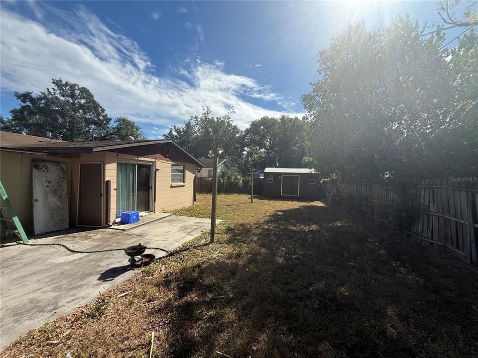 Под контрактом: $399,000 (3 спален, 2 ванн, 1670 Квадратных фут)