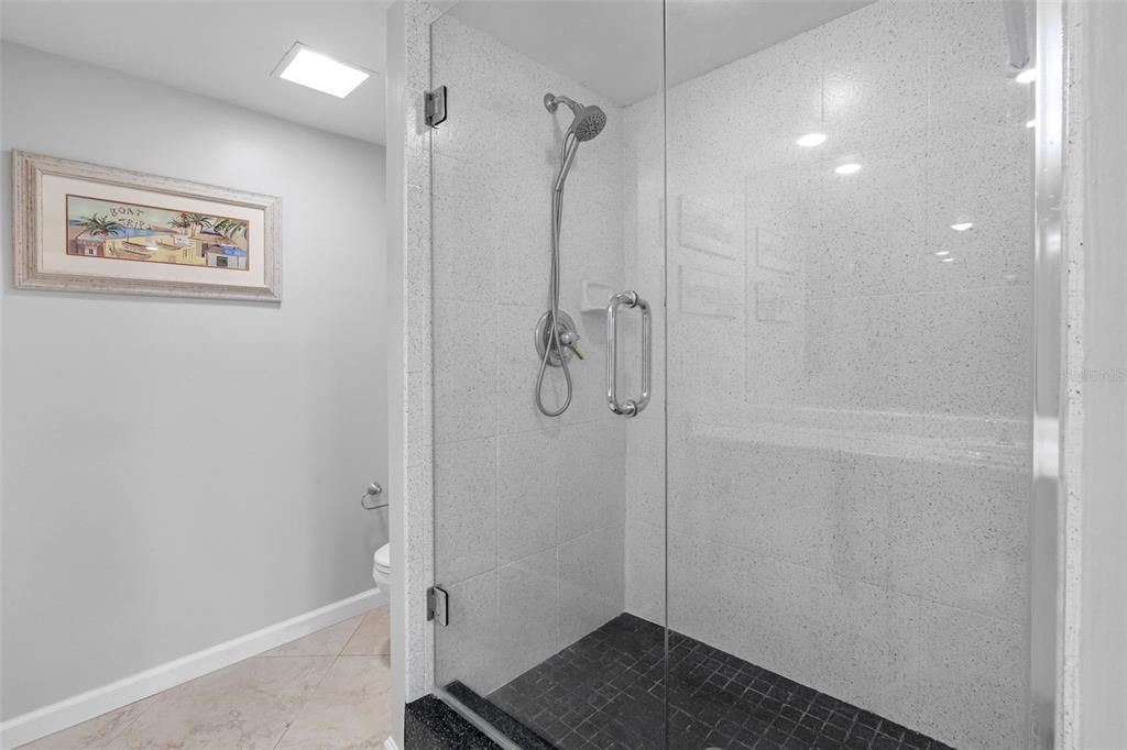 待售: $747,777 (2 贝兹, 2 浴室, 1392 平方英尺)