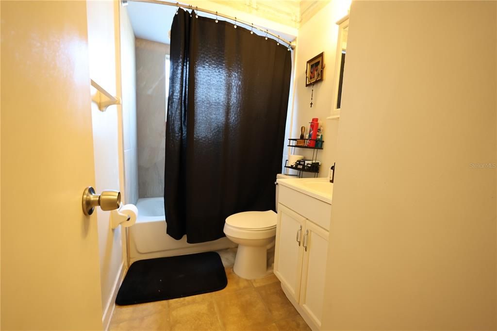 На продажу: $425,000 (4 спален, 0 ванн, 1858 Квадратных фут)