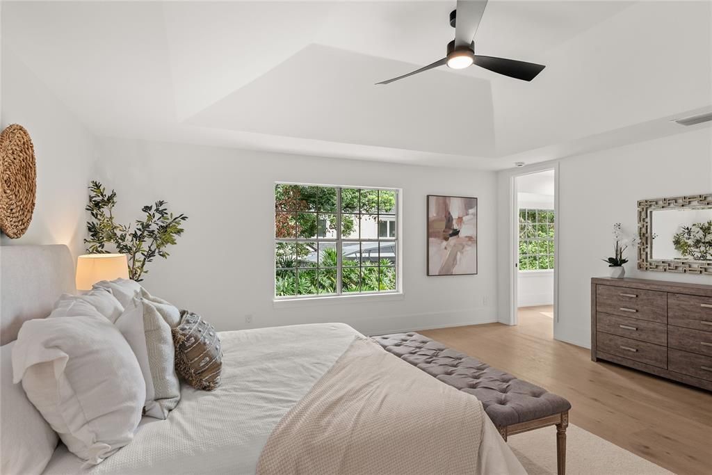 На продажу: $2,295,000 (5 спален, 3 ванн, 3691 Квадратных фут)