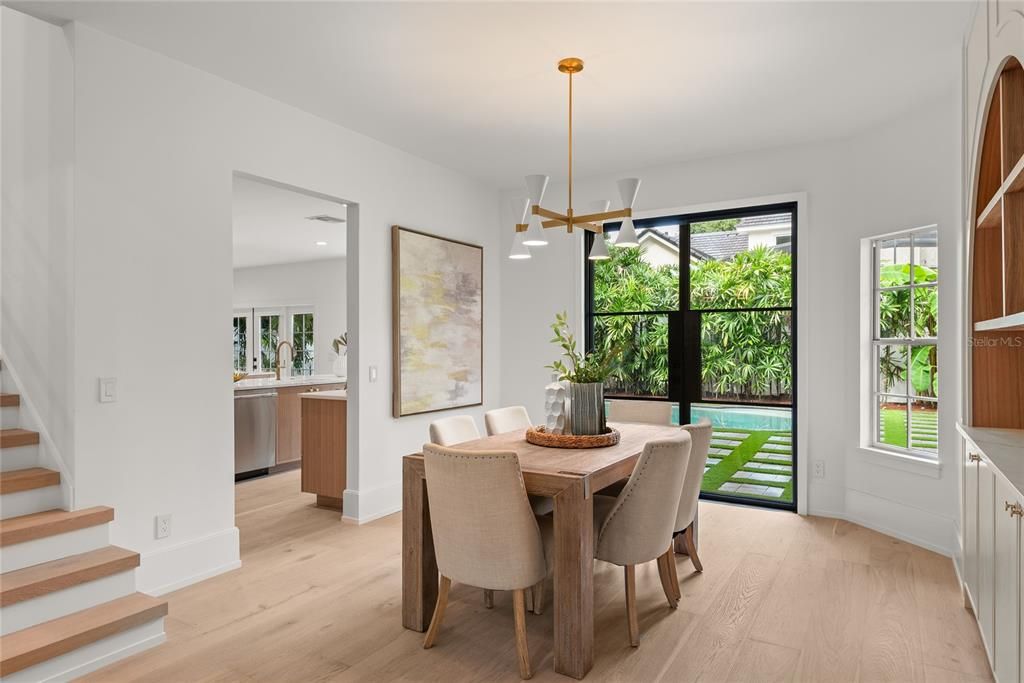 На продажу: $2,295,000 (5 спален, 3 ванн, 3691 Квадратных фут)