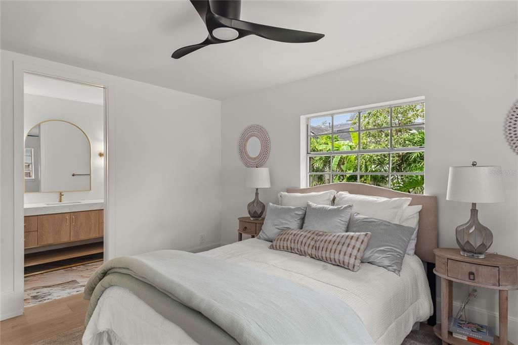 На продажу: $2,295,000 (5 спален, 3 ванн, 3691 Квадратных фут)