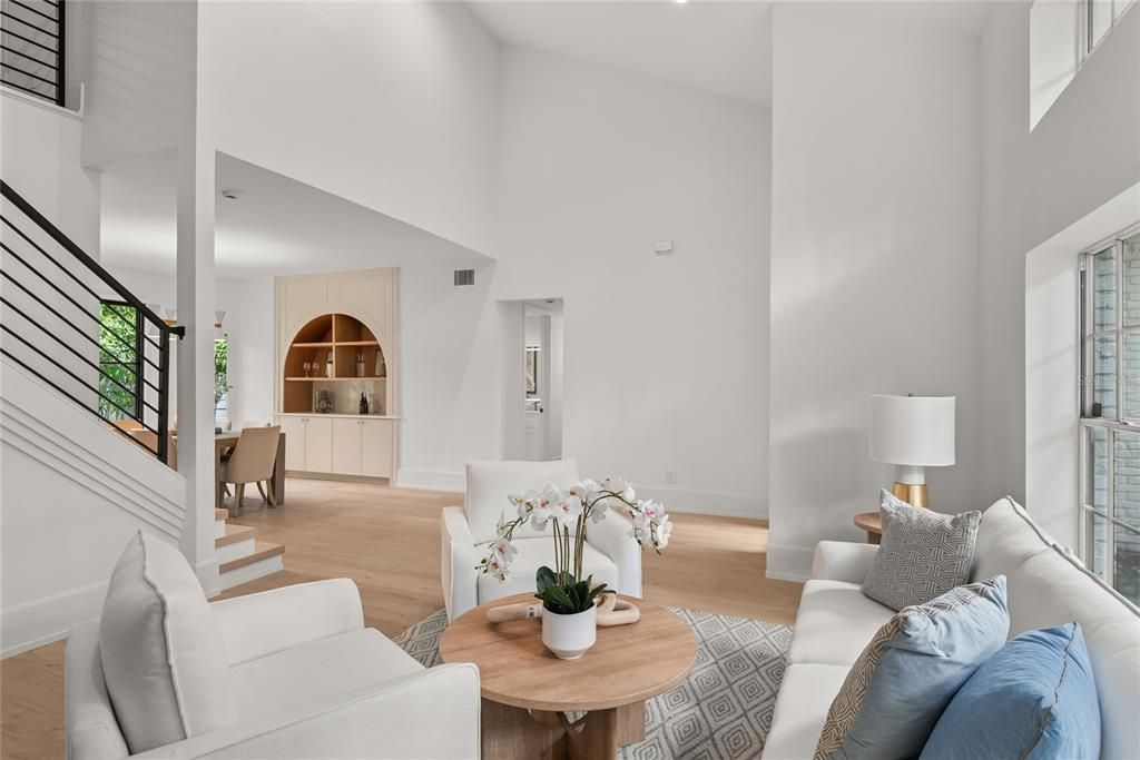 На продажу: $2,295,000 (5 спален, 3 ванн, 3691 Квадратных фут)