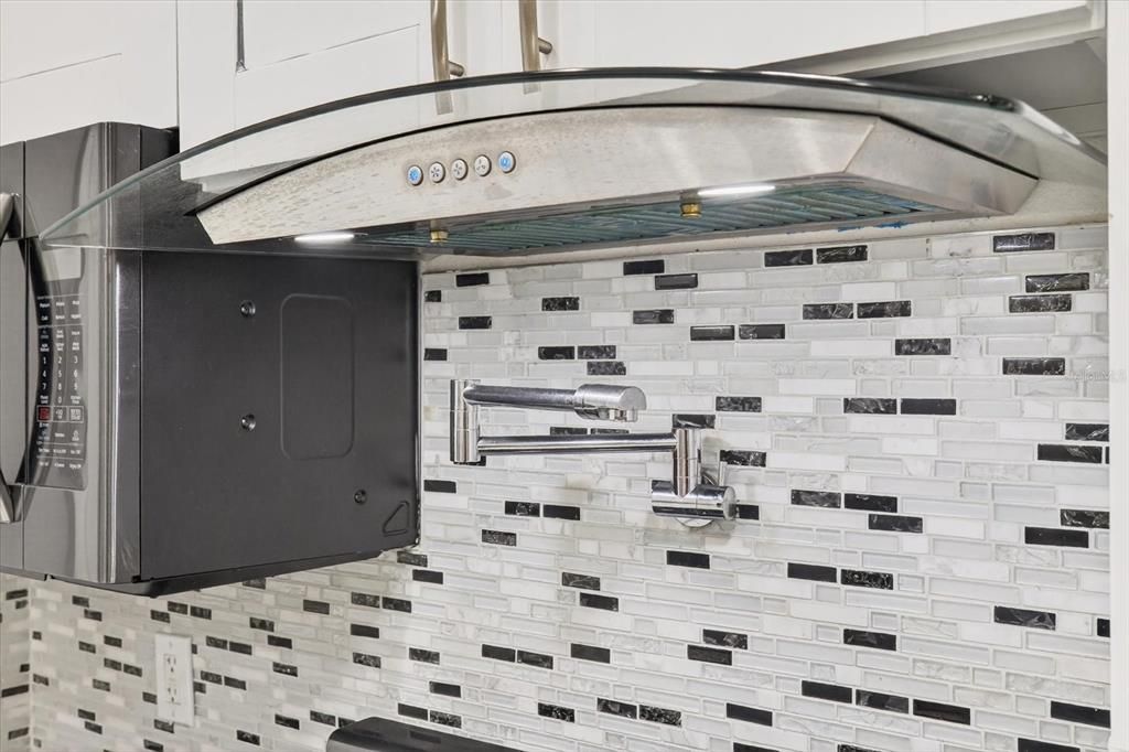 For Sale: $645,000 (4 beds, 3 baths, 2690 Square Feet)