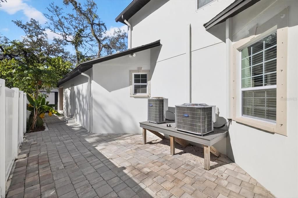 For Sale: $645,000 (4 beds, 3 baths, 2690 Square Feet)