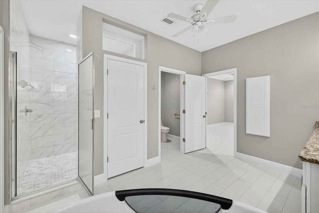 For Sale: $645,000 (4 beds, 3 baths, 2690 Square Feet)