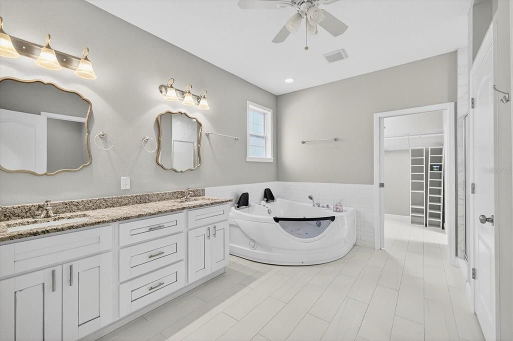 For Sale: $645,000 (4 beds, 3 baths, 2690 Square Feet)