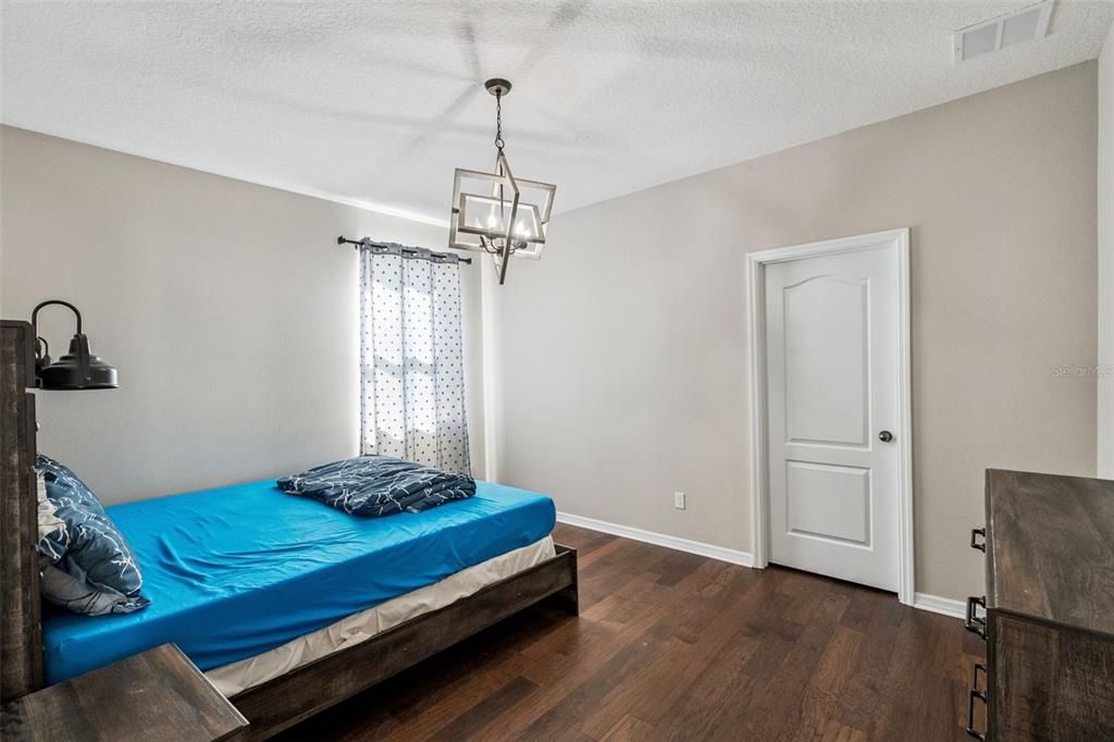 待售: $635,000 (4 贝兹, 3 浴室, 2883 平方英尺)