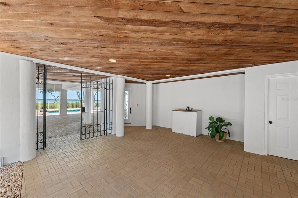 На продажу: $2,390,000 (5 спален, 5 ванн, 6900 Квадратных фут)