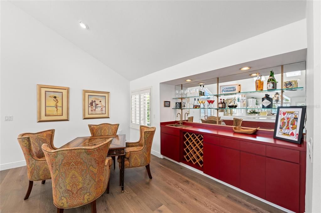 На продажу: $2,390,000 (5 спален, 5 ванн, 6900 Квадратных фут)