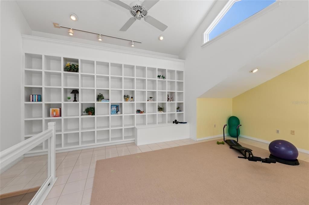 На продажу: $2,390,000 (5 спален, 5 ванн, 6900 Квадратных фут)