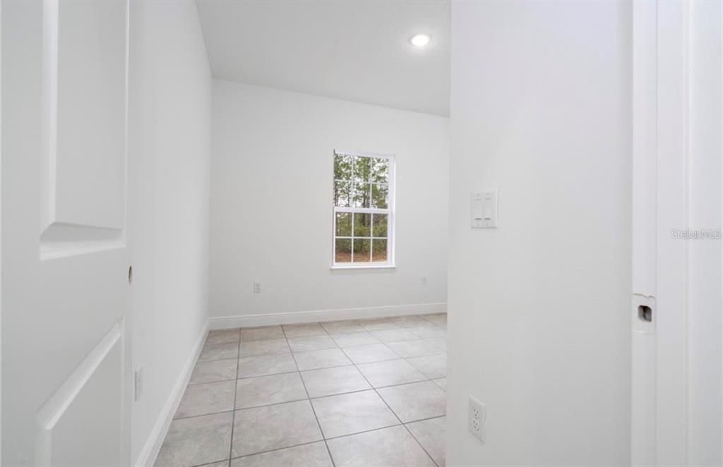 待售: $269,900 (4 贝兹, 2 浴室, 1580 平方英尺)