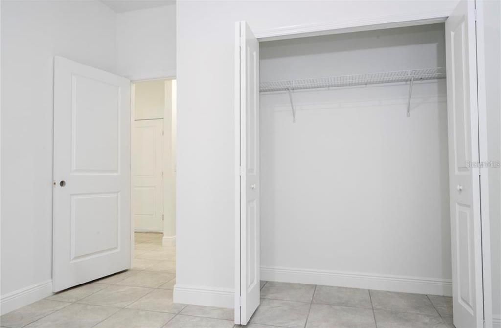 待售: $269,900 (4 贝兹, 2 浴室, 1580 平方英尺)