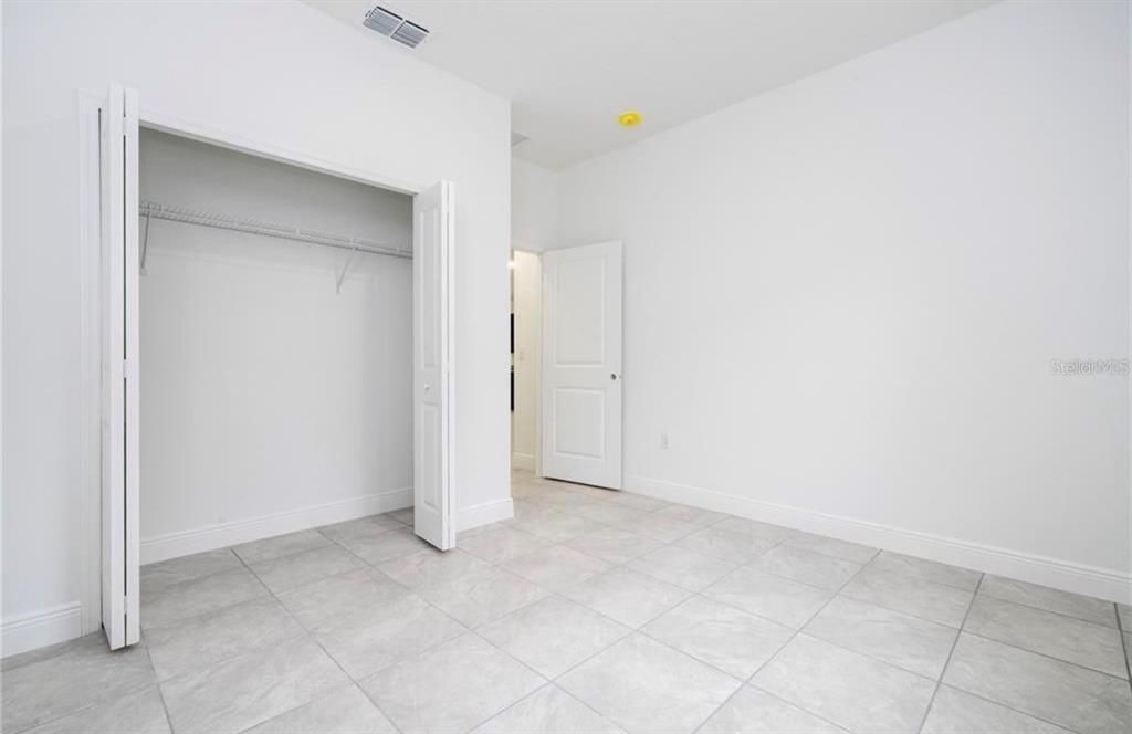 待售: $269,900 (4 贝兹, 2 浴室, 1580 平方英尺)