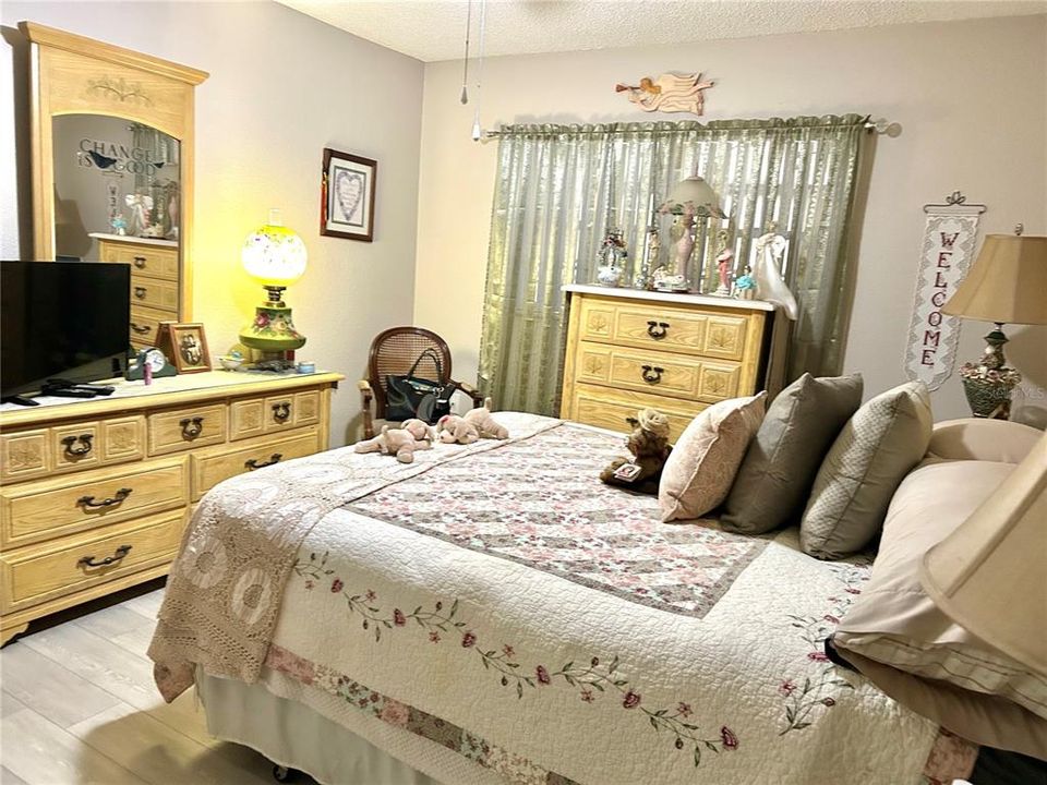 Activo con contrato: $149,900 (2 camas, 2 baños, 984 Pies cuadrados)