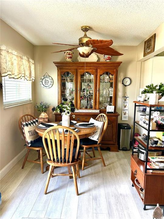 Activo con contrato: $149,900 (2 camas, 2 baños, 984 Pies cuadrados)