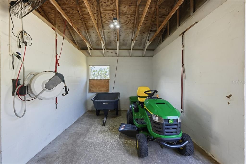 待售: $1,300,000 (4 贝兹, 2 浴室, 2108 平方英尺)