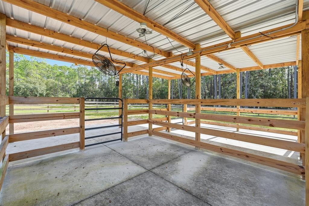 待售: $1,300,000 (4 贝兹, 2 浴室, 2108 平方英尺)