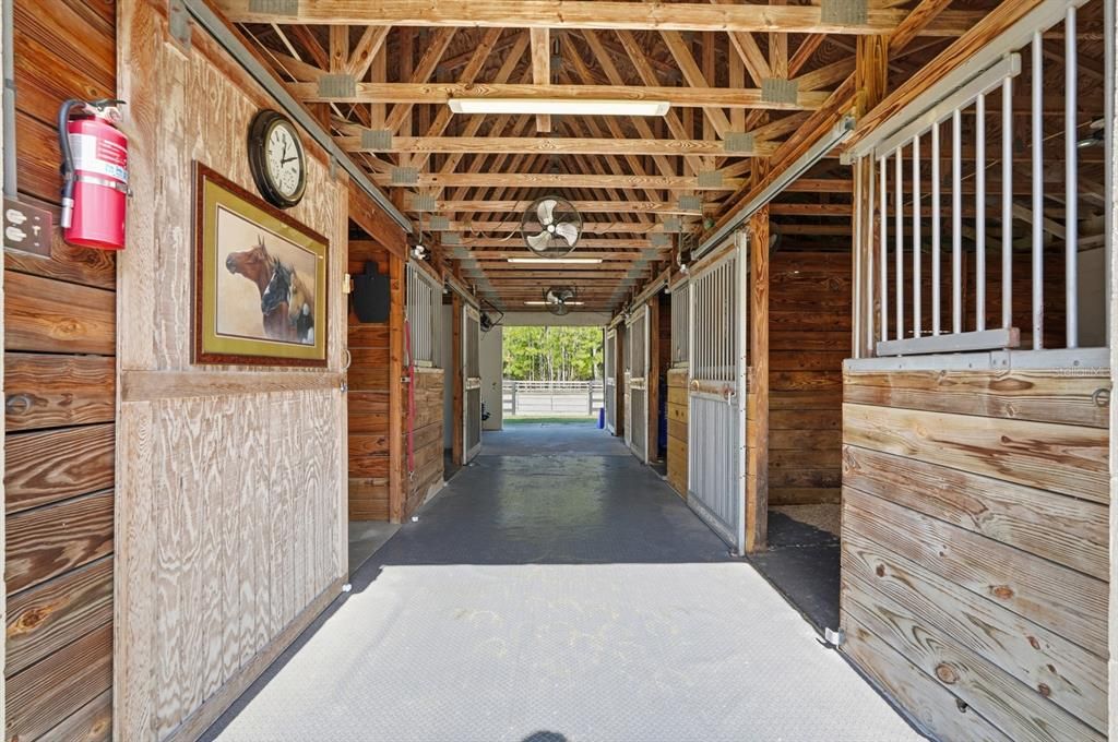 待售: $1,300,000 (4 贝兹, 2 浴室, 2108 平方英尺)